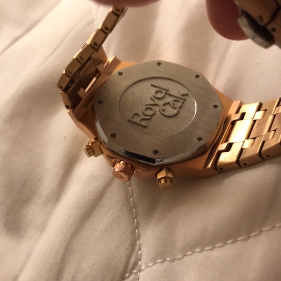 Audemars Piguet - Picture 4 of 5